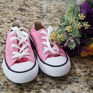 New girls converse size 12